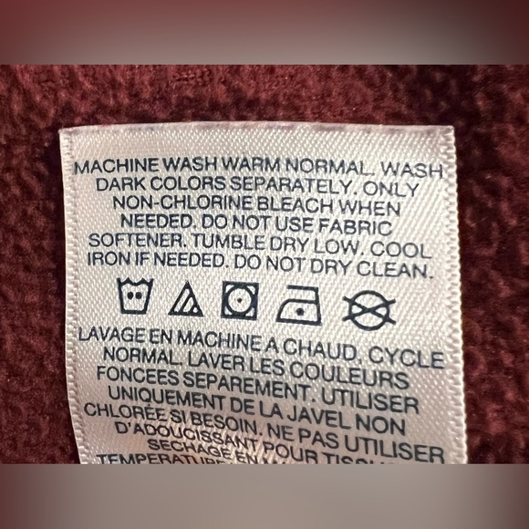 Lands' End Women’s Quarter Zip Fleece in dark burgundy - Picture 6 of 9